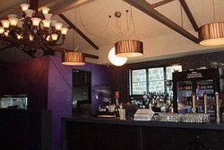 White Charlie - Restaurant, Bar & Lounge - Darwin Holiday 0