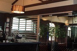 White Charlie - Restaurant, Bar & Lounge - Darwin Holiday 1