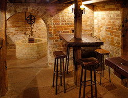 Rose And Crown - Darwin Holiday 2