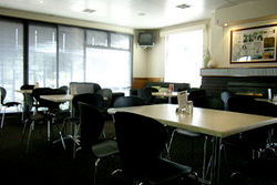 Riverview Hotel & Kains Bar & Restaurant - Darwin Holiday 2