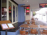 Queens Head - Darwin Holiday 2