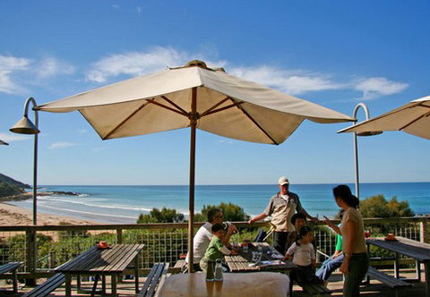 Wye Beach Hotel - Darwin Holiday 0