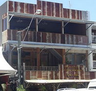Ironbar Saloon - Darwin Holiday