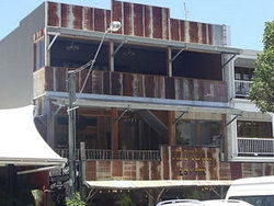 Ironbar Saloon - Darwin Holiday 0