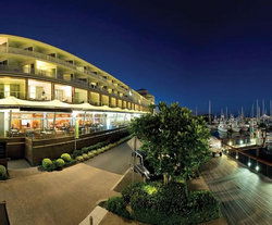 B - Darwin Holiday 0