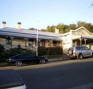 Earl of Spencer Historic Inn - Darwin Holiday