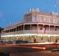 The Rose Hotel - Lounge Bar - Darwin Holiday
