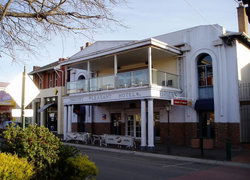 Mount Pleasant Hotel - Darwin Holiday 1