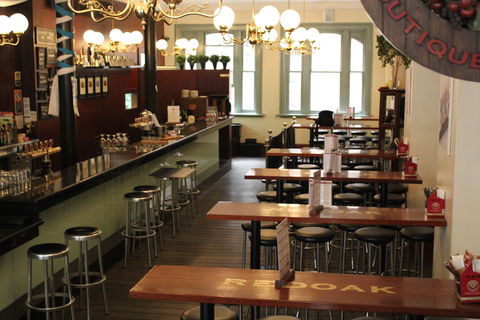 Redoak Boutique Beer Cafe - Darwin Holiday 4