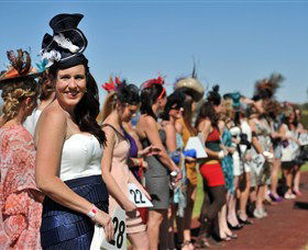 Alice Springs Turf Club - Darwin Holiday 1