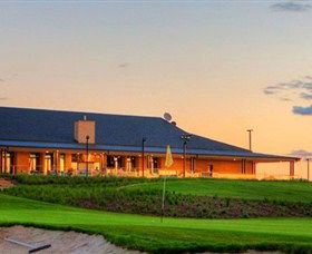Lynwood Country Club - Darwin Holiday 0