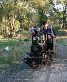Jerilderie Steam Rail And Heritage Club Inc - Darwin Holiday 0