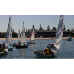 Georges River 16 Ft Sailing Club - Darwin Holiday 0