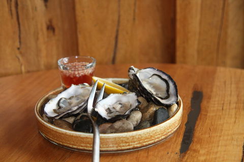 Woolshed  - Darwin Holiday 1