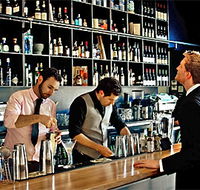 Plus 5 Bar and Restaurant - Darwin Holiday