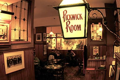 The Charles Dickens Tavern - Darwin Holiday 0