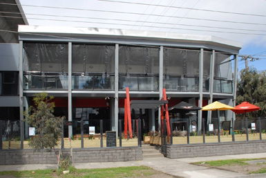 Underbridge Sports Bar & Cafe - Darwin Holiday 0