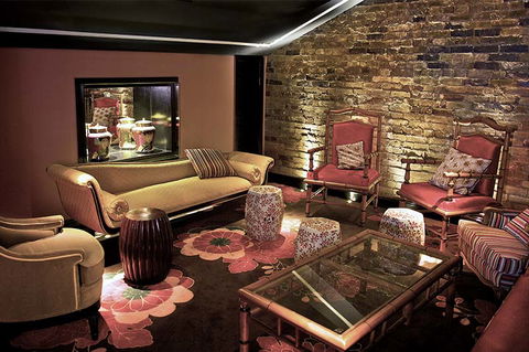 Laruche - Darwin Holiday 1