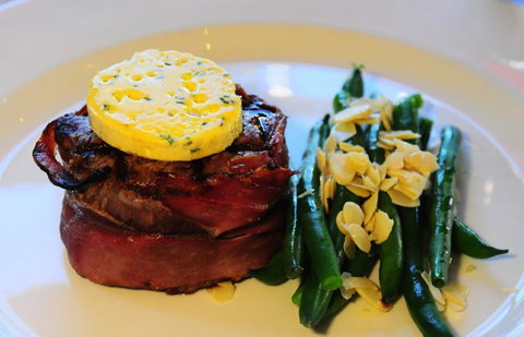 Orient Hotel Restaurant - Darwin Holiday 3