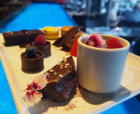 Black Angus Bar & Grill Restaurant - Darwin Holiday 1