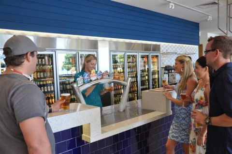 Beach House Hotel - Darwin Holiday 3