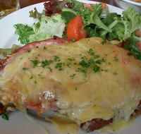 Duaringa Hotel - Darwin Holiday