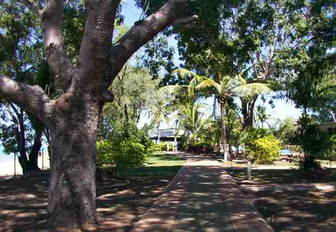 Mandorah Beach Hotel - Darwin Holiday 3