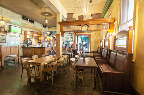 Molly Malones Irish Pub - Darwin Holiday 5