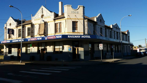 Railway Hotel - Darwin Holiday 1