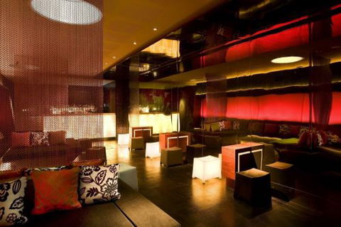 X&y - Darwin Holiday 0