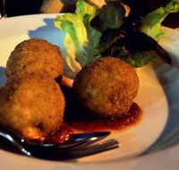 Via Napoli Pizzeria - Darwin Holiday
