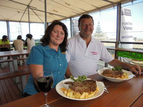 Zebra Crossing Bar & Bistro - Darwin Holiday 1