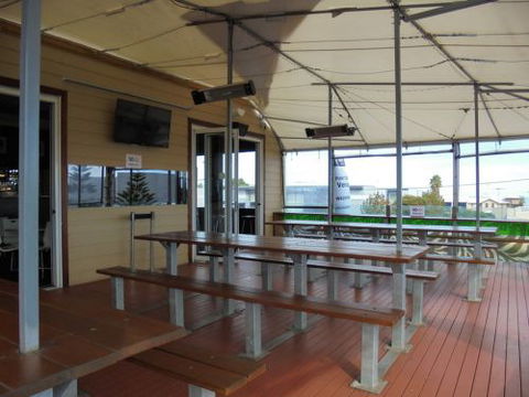 Zebra Crossing Bar & Bistro - Darwin Holiday 4