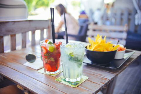 BAR BLAQ - Darwin Holiday 0