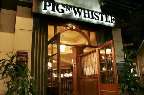 Pig N Whistle British Pub Indooroopilly - Darwin Holiday 1