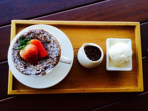 Q Bar & Brasserie On The Avenue - Darwin Holiday 4