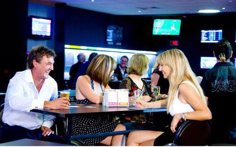 Hervey Bay RSL - Darwin Holiday 5