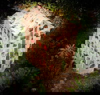 Artisan Collects - Darwin Holiday