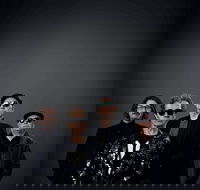 Choirboys The hits  6-pack of Bruce Springsteen - Darwin Holiday