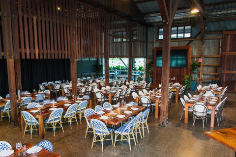 Hemingway's Brewery Cairns Wharf - Darwin Holiday 3