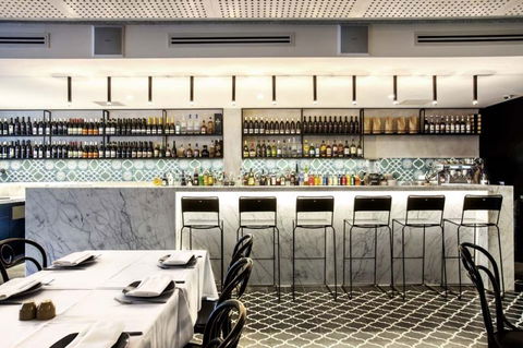 Zahli Modern Middle Eastern Restaurant - Darwin Holiday 4