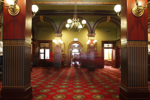 Free Tour Of NSW Parliament - Darwin Holiday 0