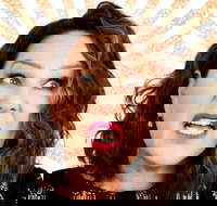 Julia Morris Im Not Even Joking - Darwin Holiday