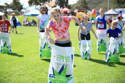 Mt Compass Farmerama - Darwin Holiday 0