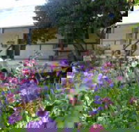 Raglan Art Award Exhibition - Darwin Holiday