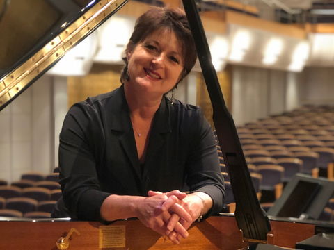 Selby And Friends: Beethoven's Ghost Turramurra - Darwin Holiday 0