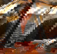 Selby  Friends Love  Romance - Darwin Holiday