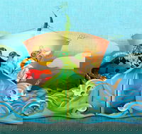 The Owl and The Pussycat - Darwin Holiday