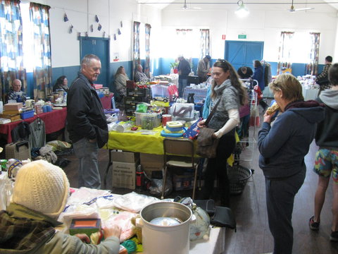 Trash And Treasure At East Kurrajong - Darwin Holiday 2