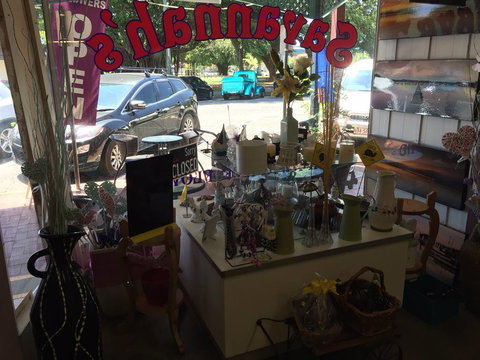 EXHIBITION: LILY MAE MARTIN: OVERBURDEN - Darwin Holiday 0